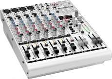 Пульт звукооператора Behringer UB1204FX-PRO